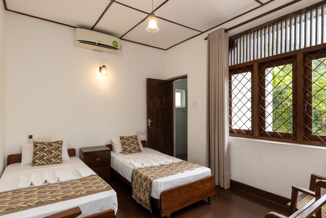 Surveyor'S Residence Bungalow Kandy Kültér fotó